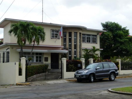 Česká ambasáda, tady jsme byli volit do PSČR.