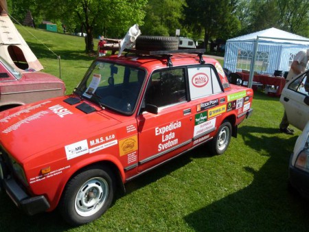 Lada Svetom.